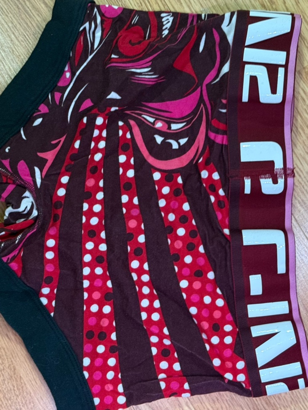 Red Patterned Stretch Shorts - Picture 4 of 7